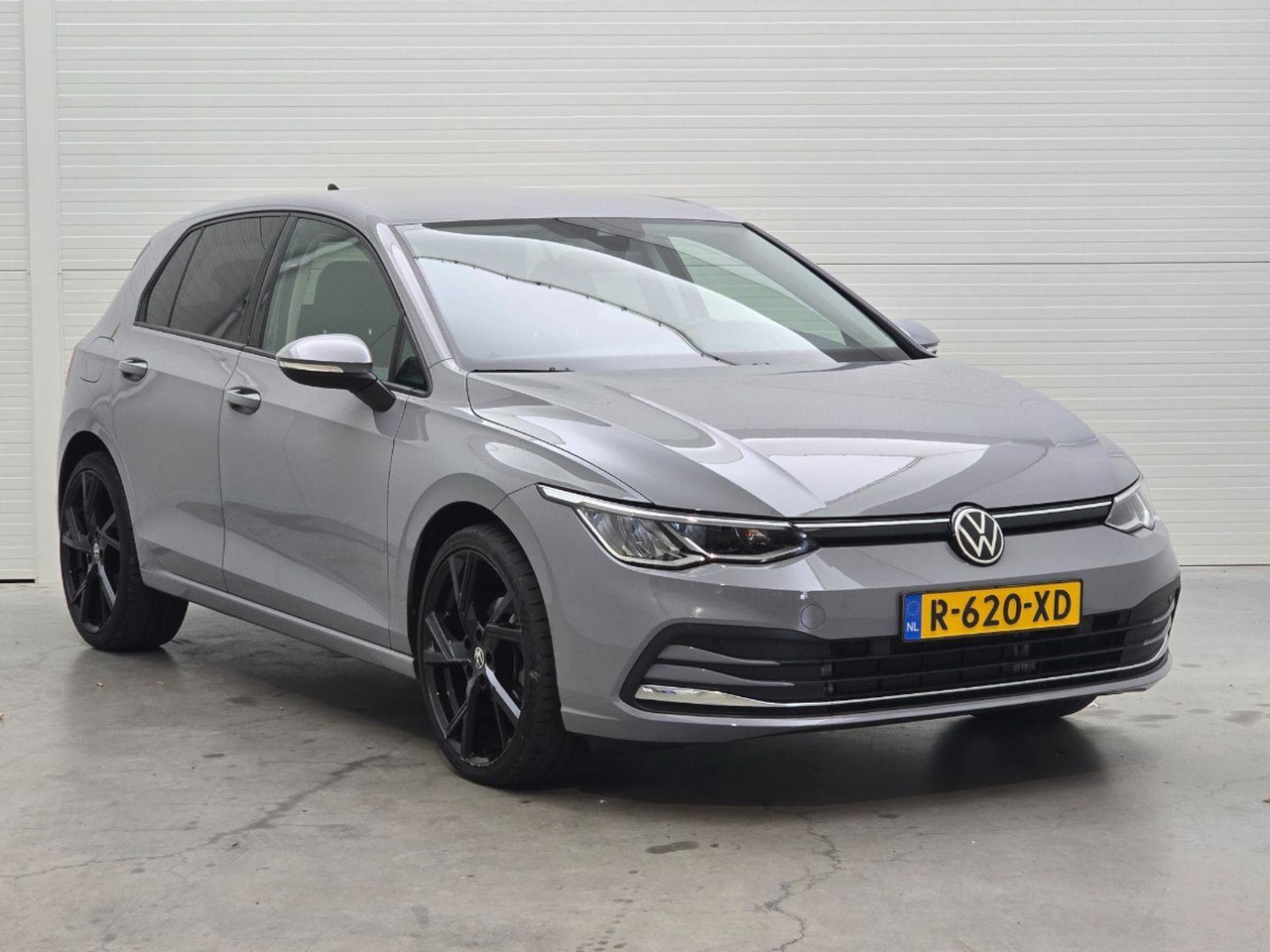 Volkswagen Golf 1.5 eTSI R - Line Business+ | 2022 | 46.250 km | Automaat | R620XD | NAP: Geen oordeel - Hečbeks: foto 2 Volkswagen Golf 1.5 eTSI R - Line Business+ | 2022 | 46.250 km | Automaat | R620XD | NAP: Geen oordeel - Hečbeks: foto 2