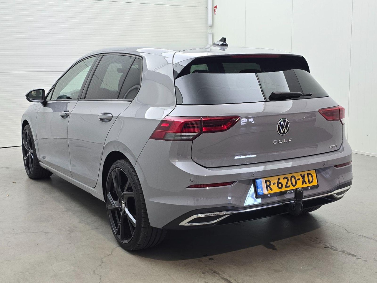 Volkswagen Golf 1.5 eTSI R - Line Business+ | 2022 | 46.250 km | Automaat | R620XD | NAP: Geen oordeel - Hečbeks: foto 3 Volkswagen Golf 1.5 eTSI R - Line Business+ | 2022 | 46.250 km | Automaat | R620XD | NAP: Geen oordeel - Hečbeks: foto 3