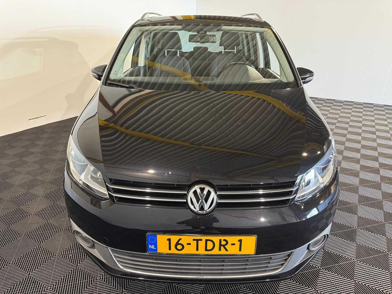 Volkswagen Touran 1.2 TSI Highline BlueMotion 16-TDR-1 249.487 km - Vieglā automašīna: foto 2 Volkswagen Touran 1.2 TSI Highline BlueMotion 16-TDR-1 249.487 km - Vieglā automašīna: foto 2