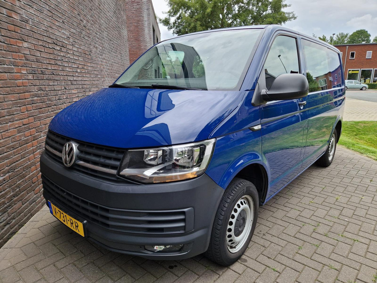 Volkswagen | Transporter | 2.0 TDI L1H1 DC Highline | 2018 | 251.292 km | V731RR | Logisch - Kravas-pasažieru furgons: foto 1 Volkswagen | Transporter | 2.0 TDI L1H1 DC Highline | 2018 | 251.292 km | V731RR | Logisch - Kravas-pasažieru furgons: foto 1