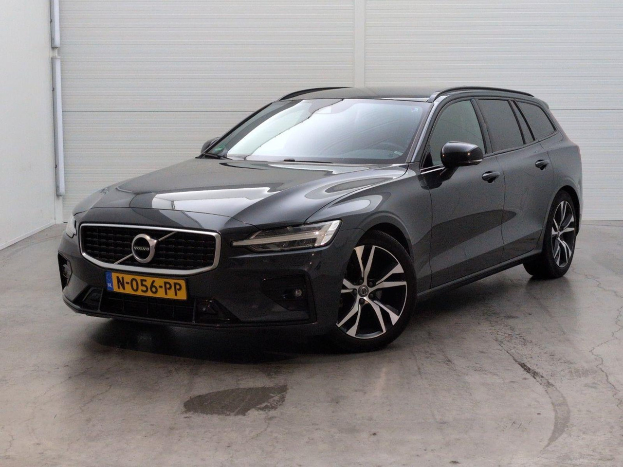 Volvo V60 2.0 D4 Inscription | 2019 | 192.437 km | Automaat | N056PP | NAP: Geen oordeel - Vieglā automašīna: foto 1 Volvo V60 2.0 D4 Inscription | 2019 | 192.437 km | Automaat | N056PP | NAP: Geen oordeel - Vieglā automašīna: foto 1