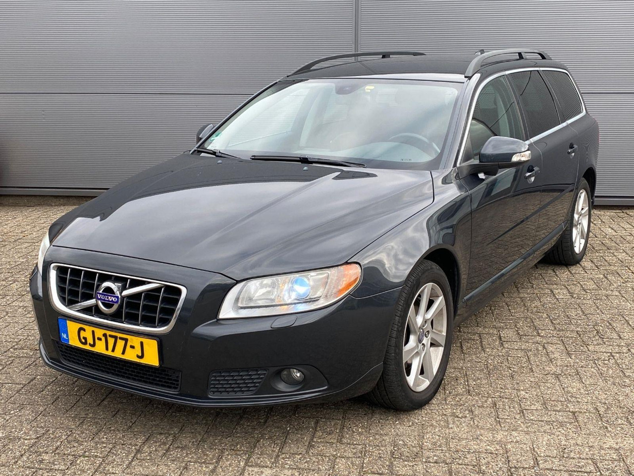 Volvo V70 2.0 D3 Summum | 2011 | 382.199 km | Automaat | GJ177J | NAP: Geen oordeel - Vieglā automašīna: foto 1 Volvo V70 2.0 D3 Summum | 2011 | 382.199 km | Automaat | GJ177J | NAP: Geen oordeel - Vieglā automašīna: foto 1