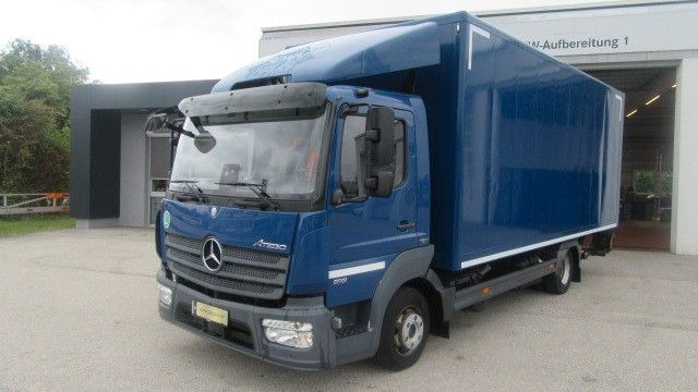 Mercedes-Benz 818L Koffer LBW, 1,5 to, Seitentüre - Kravas automašīna ar slēgto virsbūvi: foto 1 Mercedes-Benz 818L Koffer LBW, 1,5 to, Seitentüre - Kravas automašīna ar slēgto virsbūvi: foto 1