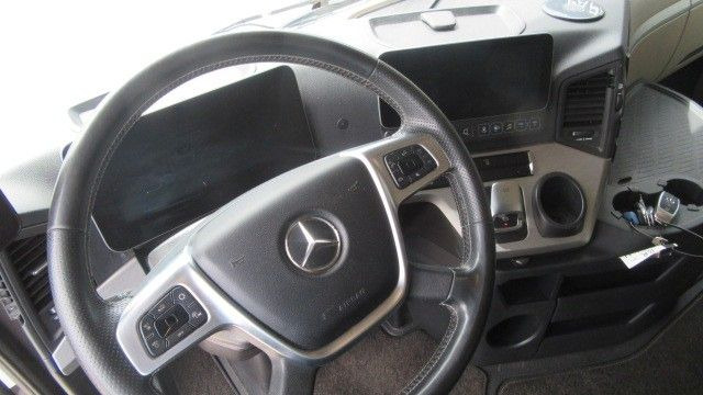 Kravas automašīna ar tentu Mercedes-Benz Actros 5 2545LL inkl. Anhänger  Voll. 115qm,: foto 20
