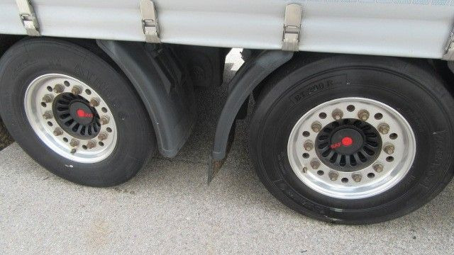 Kravas automašīna ar tentu Mercedes-Benz Actros 5 2545LL inkl. Anhänger  Voll. 115qm,: foto 13