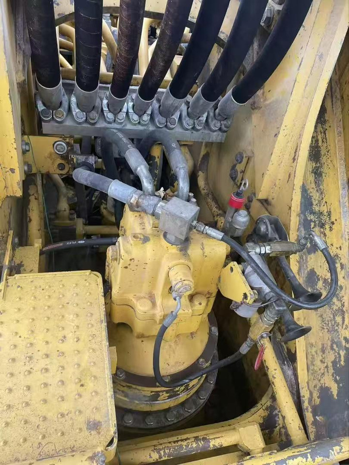 Celtniecības tehnika KOMATSU PC1250-8: foto 8