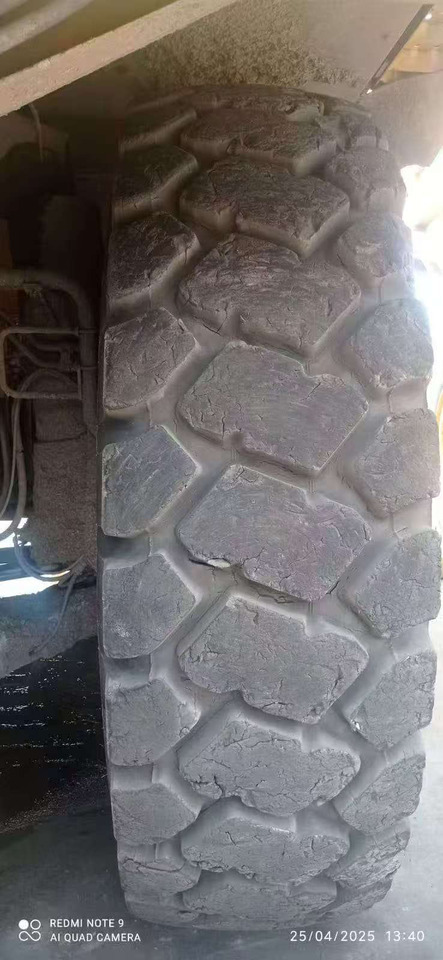 KOMATSU HD785-7 - Karjeru pašizgāzējs: foto 5 KOMATSU HD785-7 - Karjeru pašizgāzējs: foto 5