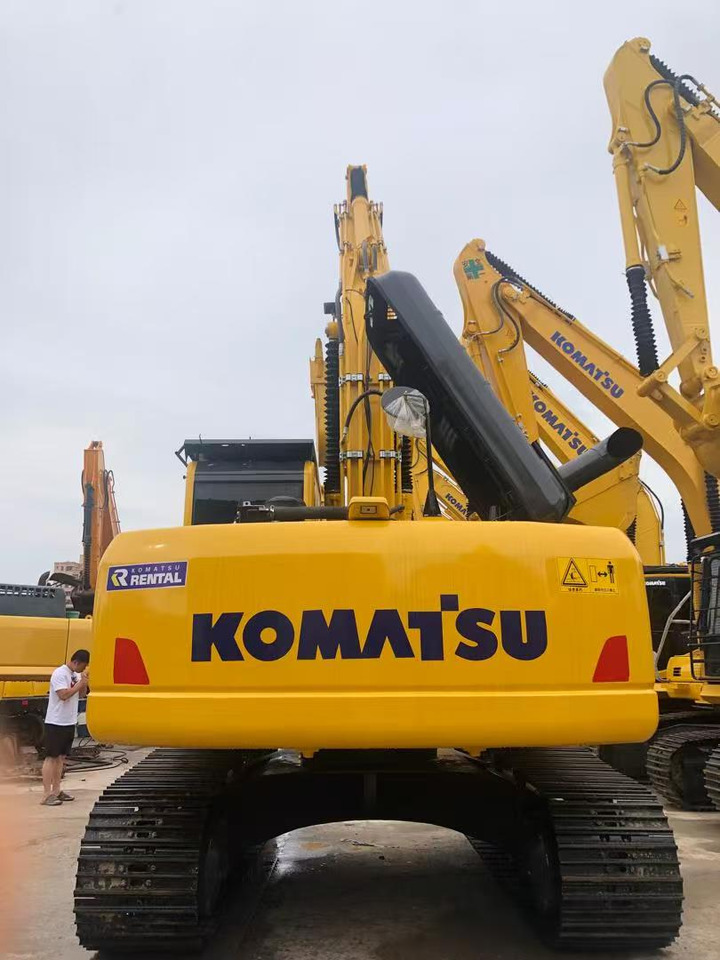 KOMATSU PC220 - Kāpurķēžu ekskavators: foto 5 KOMATSU PC220 - Kāpurķēžu ekskavators: foto 5