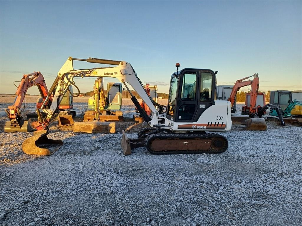 Bobcat 337D Kallistuvalla liittimellä - Mini-ekskavators: foto 2 Bobcat 337D Kallistuvalla liittimellä - Mini-ekskavators: foto 2