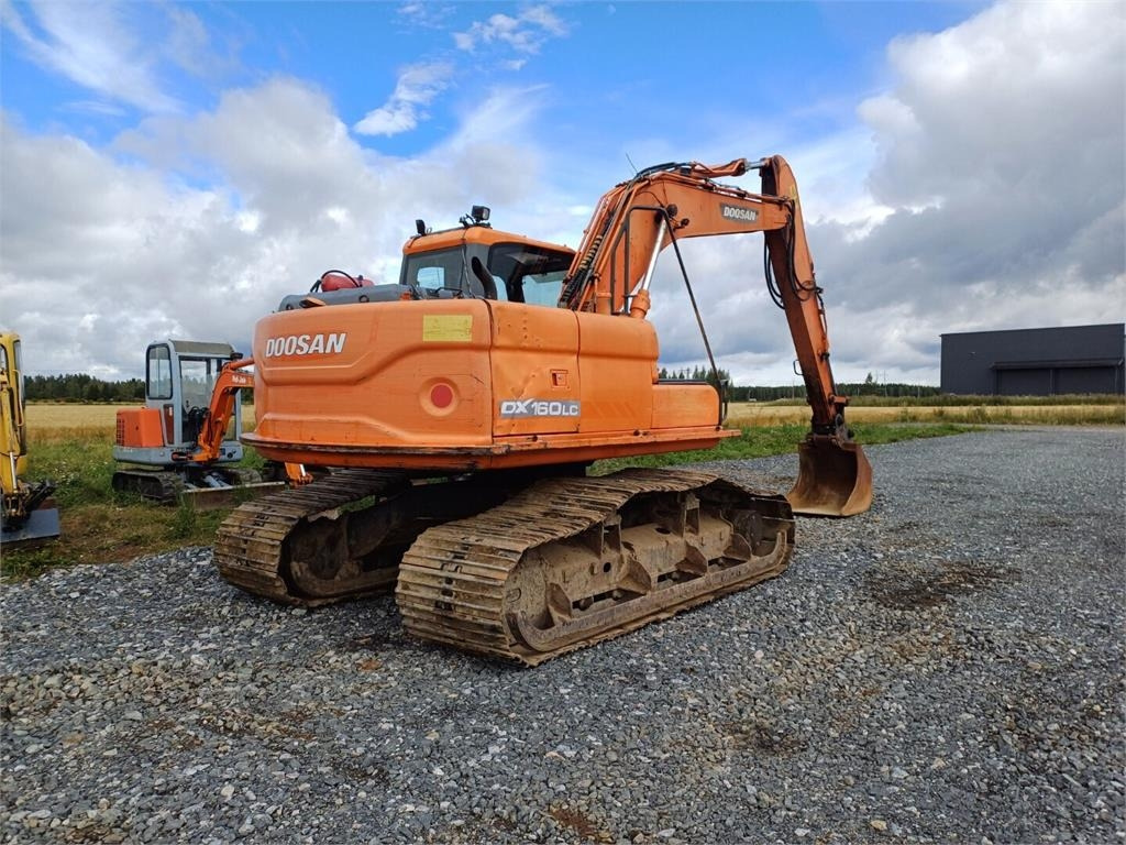 Kāpurķēžu ekskavators Doosan DX160LC Metsä alustalla: foto 6 Kāpurķēžu ekskavators Doosan DX160LC Metsä alustalla: foto 6