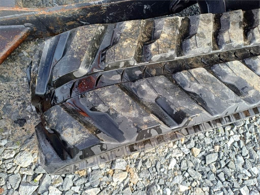 Mini-ekskavators Hitachi EX50 u kallistuvalla liittimellä: foto 14