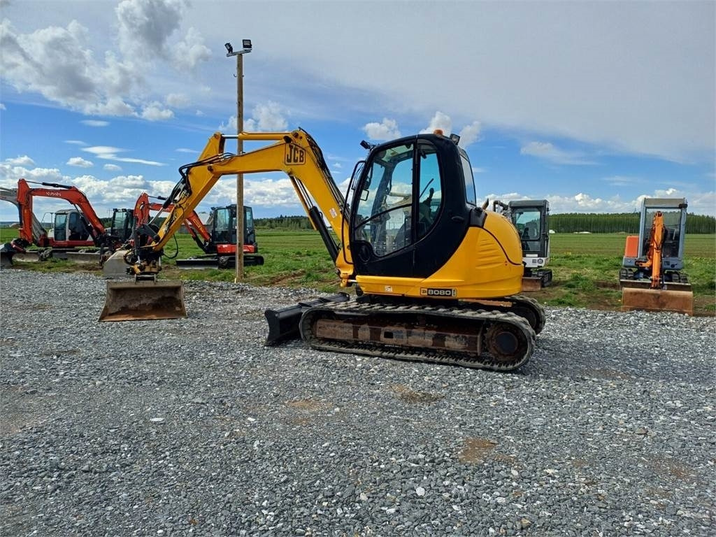 JCB 8080 Engconin pyörittäjällä - Mini-ekskavators: foto 3 JCB 8080 Engconin pyörittäjällä - Mini-ekskavators: foto 3