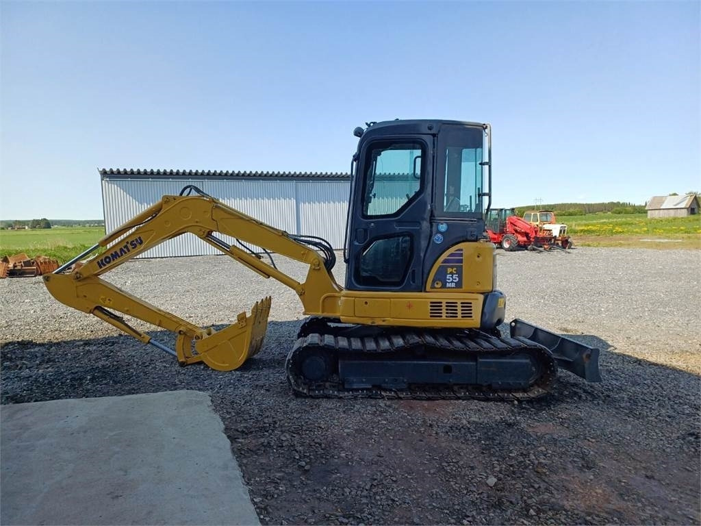 Komatsu Pc55mr-2 lyhytperäinen kone - Mini-ekskavators: foto 1 Komatsu Pc55mr-2 lyhytperäinen kone - Mini-ekskavators: foto 1