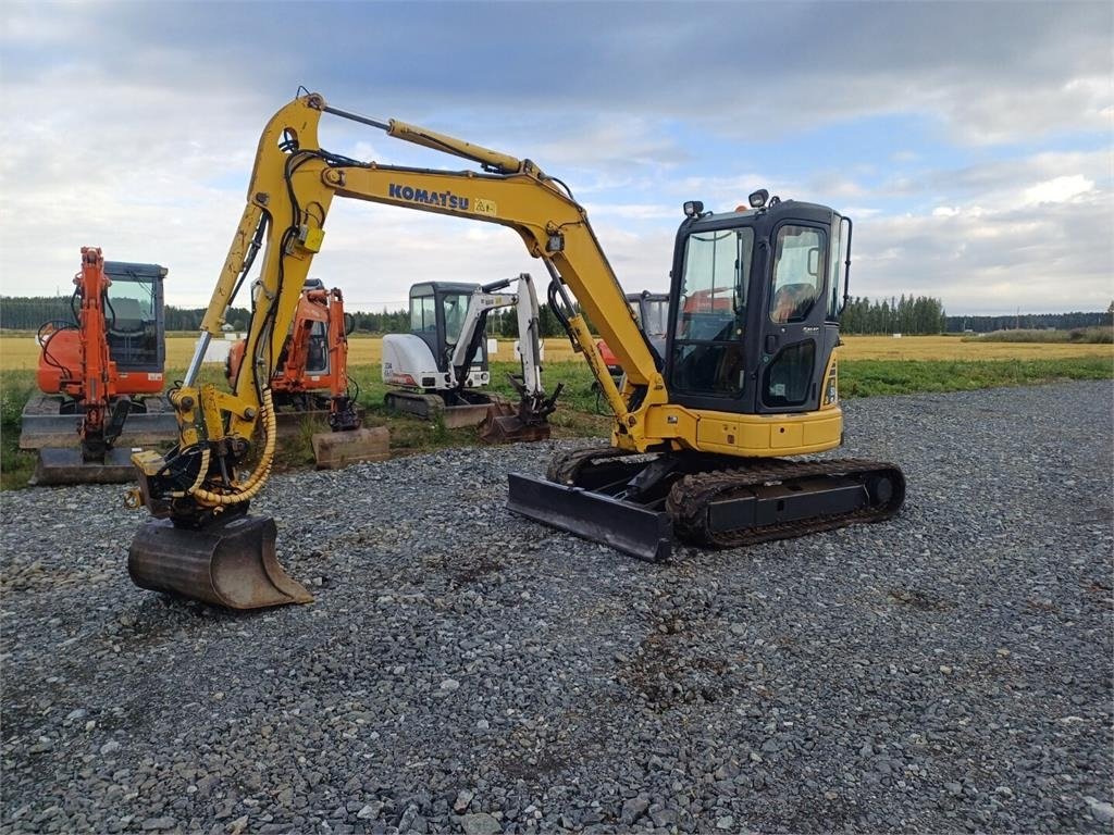 Komatsu pc50mr-2 Engcon pyörittäjällä - Mini-ekskavators: foto 1 Komatsu pc50mr-2 Engcon pyörittäjällä - Mini-ekskavators: foto 1