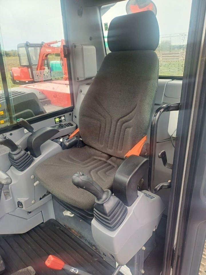 Kubota Kx080-4a Engcon pyörittäjällä līzingu Kubota Kx080-4a Engcon pyörittäjällä: foto 13 Kubota Kx080-4a Engcon pyörittäjällä līzingu Kubota Kx080-4a Engcon pyörittäjällä: foto 13