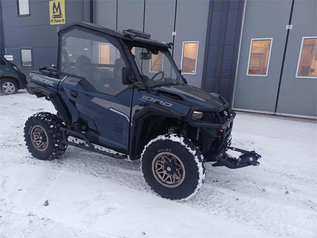 Polaris General 1000 4x4 ABS - Traktors: foto 2 Polaris General 1000 4x4 ABS - Traktors: foto 2