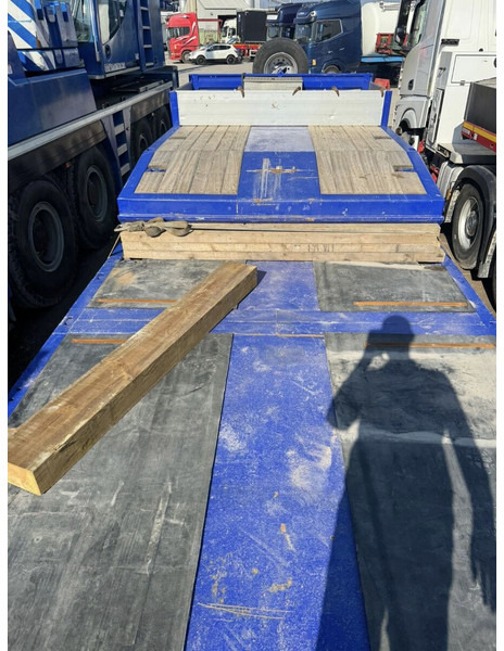 Kässbohrer 5 Axis Semi Trailer for Sale! - Puspiekabe zema profila platforma: foto 1 Kässbohrer 5 Axis Semi Trailer for Sale! - Puspiekabe zema profila platforma: foto 1
