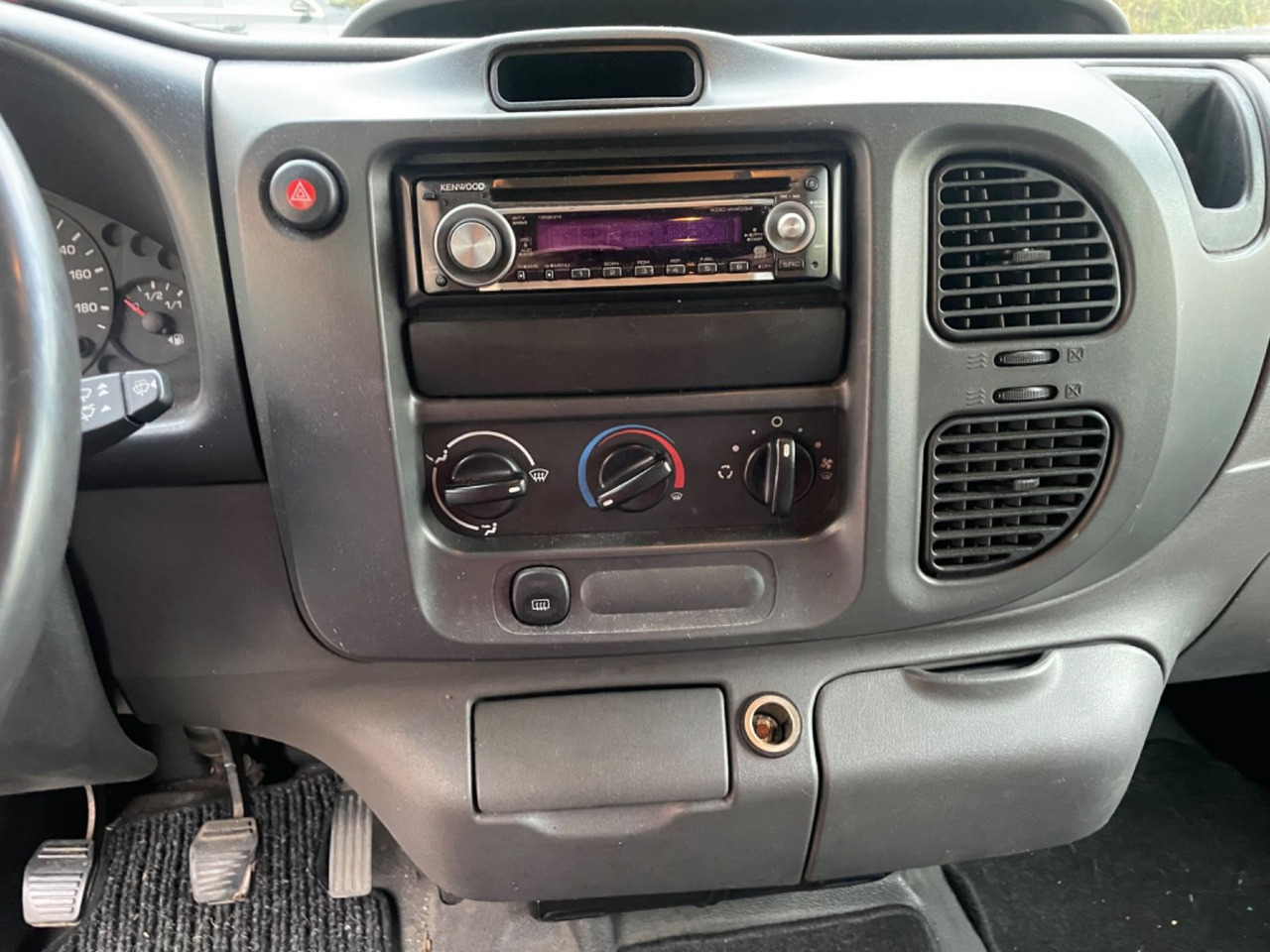 Ford Transit/mit Rollstuhl-Hebebühne - Mikroautobuss, Pasažieru furgons: foto 4 Ford Transit/mit Rollstuhl-Hebebühne - Mikroautobuss, Pasažieru furgons: foto 4
