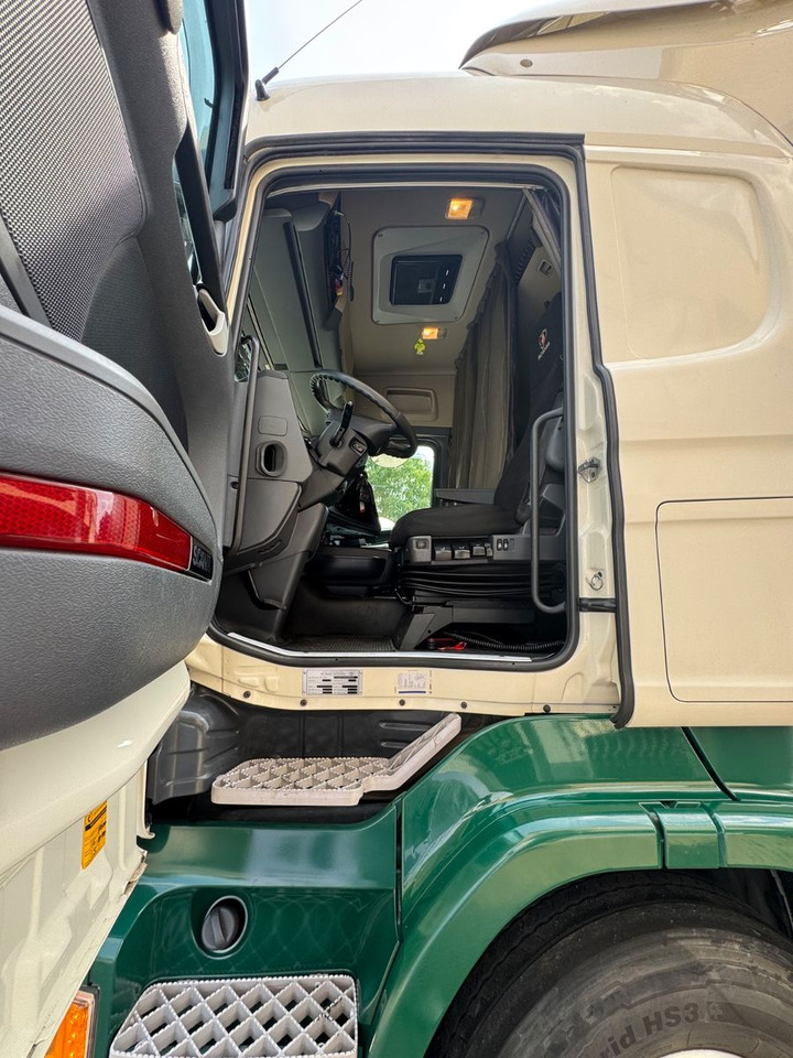 Scania R450/Kupplungspedal/6x2/2xBett/Top-Zustand! - Kravas automašīna ar tentu: foto 3 Scania R450/Kupplungspedal/6x2/2xBett/Top-Zustand! - Kravas automašīna ar tentu: foto 3