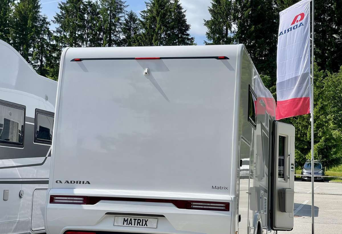 ADRIA Matrix Axess 650 SL - Daļēji integrētais kemperis: foto 4 ADRIA Matrix Axess 650 SL - Daļēji integrētais kemperis: foto 4