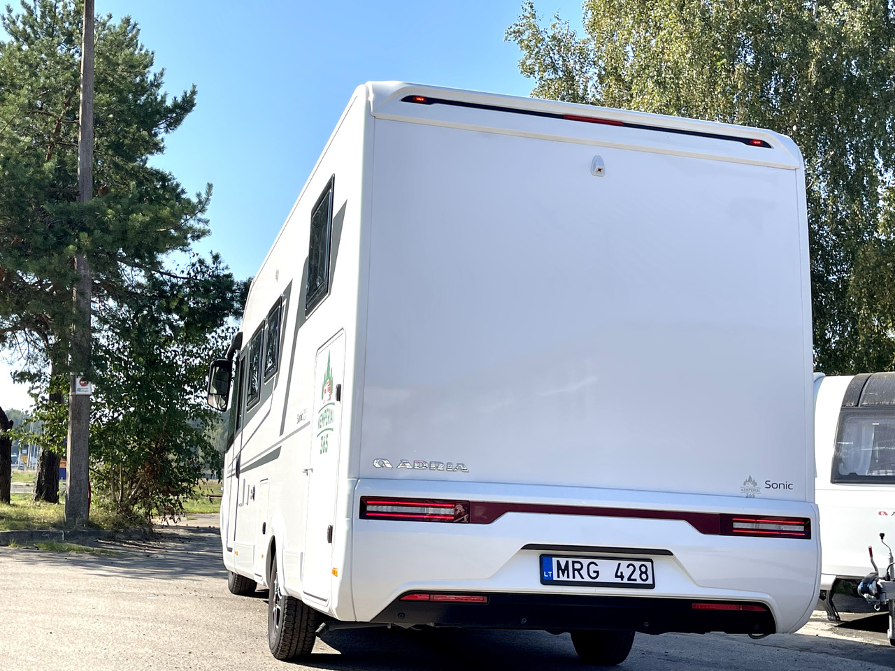 ADRIA Sonic Plus 700SL - Integrēts kemperis: foto 4 ADRIA Sonic Plus 700SL - Integrēts kemperis: foto 4