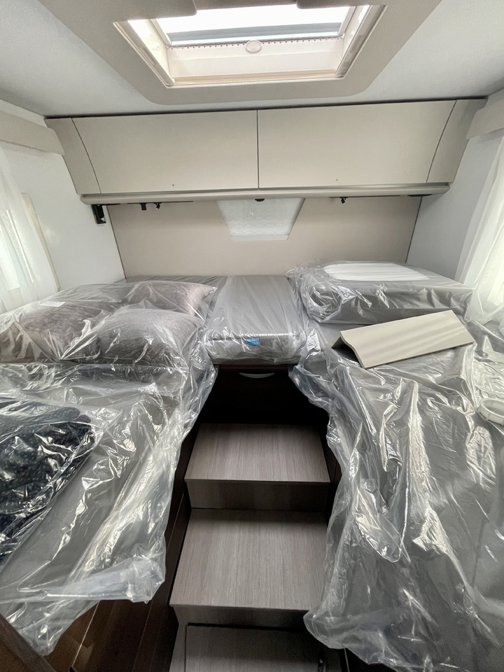 ADRIA Sonis Supreme - Integrēts kemperis: foto 4 ADRIA Sonis Supreme - Integrēts kemperis: foto 4