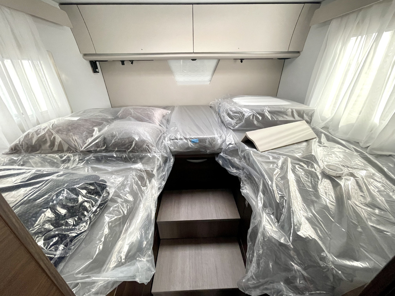 ADRIA Sonis Supreme - Integrēts kemperis: foto 5 ADRIA Sonis Supreme - Integrēts kemperis: foto 5