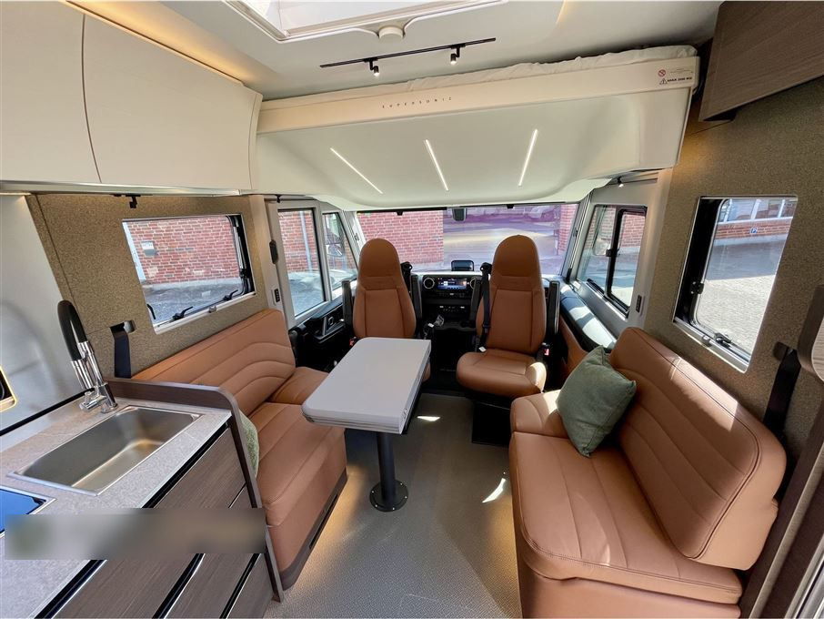 ADRIA Super Sonic 780 DC - Integrēts kemperis: foto 5 ADRIA Super Sonic 780 DC - Integrēts kemperis: foto 5