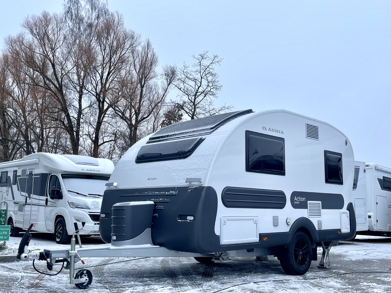 Adria Action Sport - Dzīvojamais treileris: foto 1 Adria Action Sport - Dzīvojamais treileris: foto 1