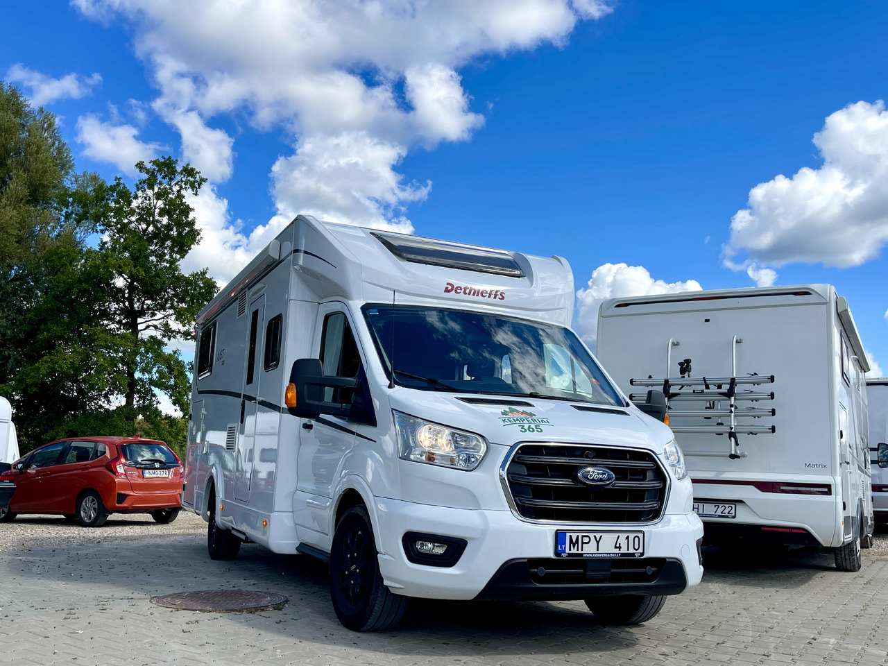 DETHLEFFS Just Go T7055 EBL - Daļēji integrētais kemperis: foto 1 DETHLEFFS Just Go T7055 EBL - Daļēji integrētais kemperis: foto 1