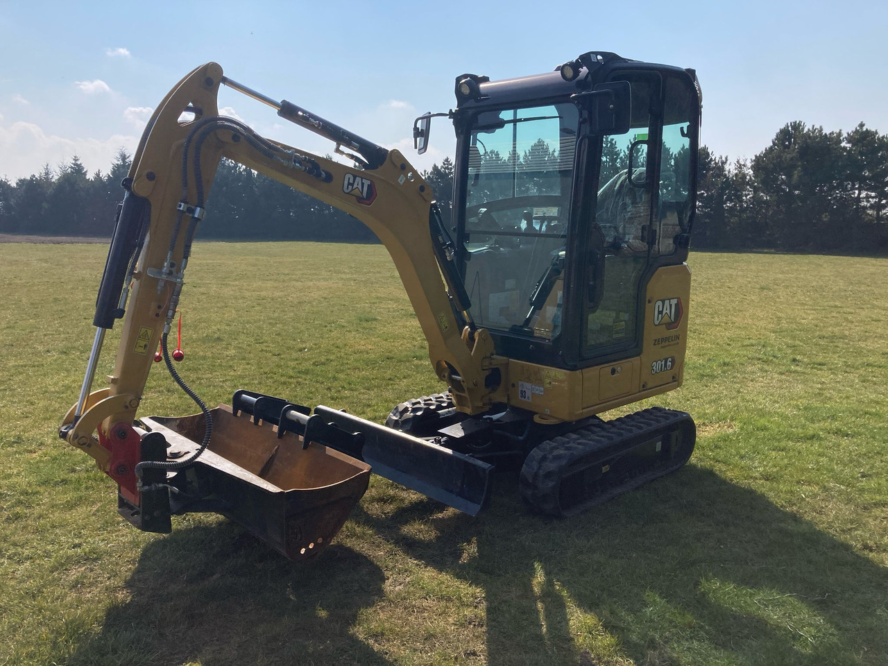 CATERPILLAR 301.6 - Mini-ekskavators: foto 1 CATERPILLAR 301.6 - Mini-ekskavators: foto 1