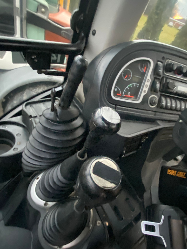JCB 3CX - Ekskavators-iekrāvējs: foto 2 JCB 3CX - Ekskavators-iekrāvējs: foto 2