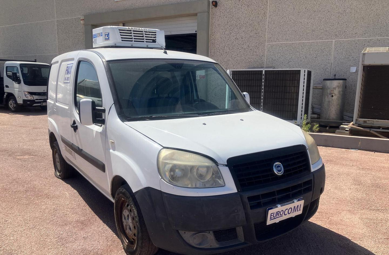 DOBLO' CON COIBENTAZIONE E GRUPPO FRIGO - Komercauto refrižerators: foto 3 DOBLO' CON COIBENTAZIONE E GRUPPO FRIGO - Komercauto refrižerators: foto 3