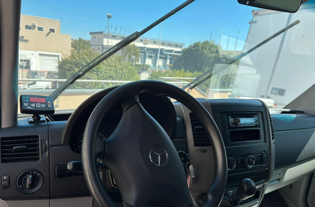 Komercauto refrižerators Mercedes-Benz Sprinter 416 CDI T 37/35 Furgone iso: foto 6