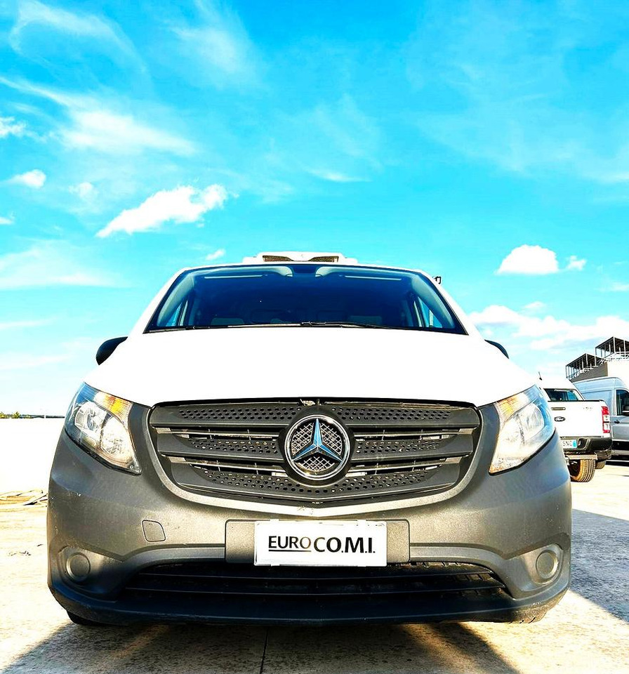Mercedes Vito 114 cdi Long Frigo 0/4° Rete/Strada - Komercauto refrižerators: foto 2 Mercedes Vito 114 cdi Long Frigo 0/4° Rete/Strada - Komercauto refrižerators: foto 2