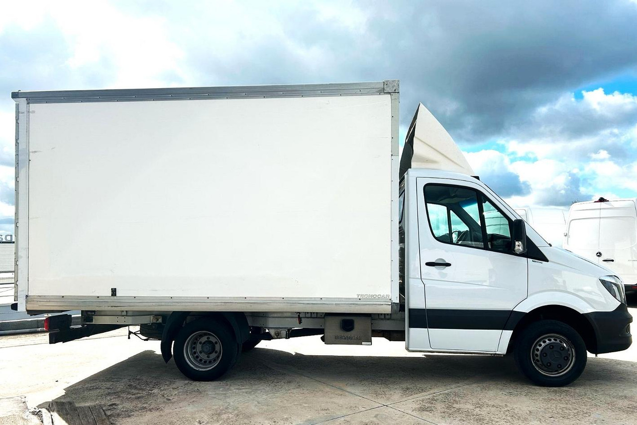 Sprinter 416 T 37/35 Furgonatura - Furgons ar slēgtā virsbūve: foto 4 Sprinter 416 T 37/35 Furgonatura - Furgons ar slēgtā virsbūve: foto 4