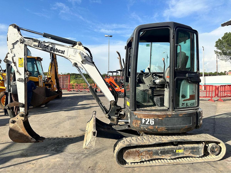 Bobcat E26 - Mini-ekskavators: foto 1 Bobcat E26 - Mini-ekskavators: foto 1