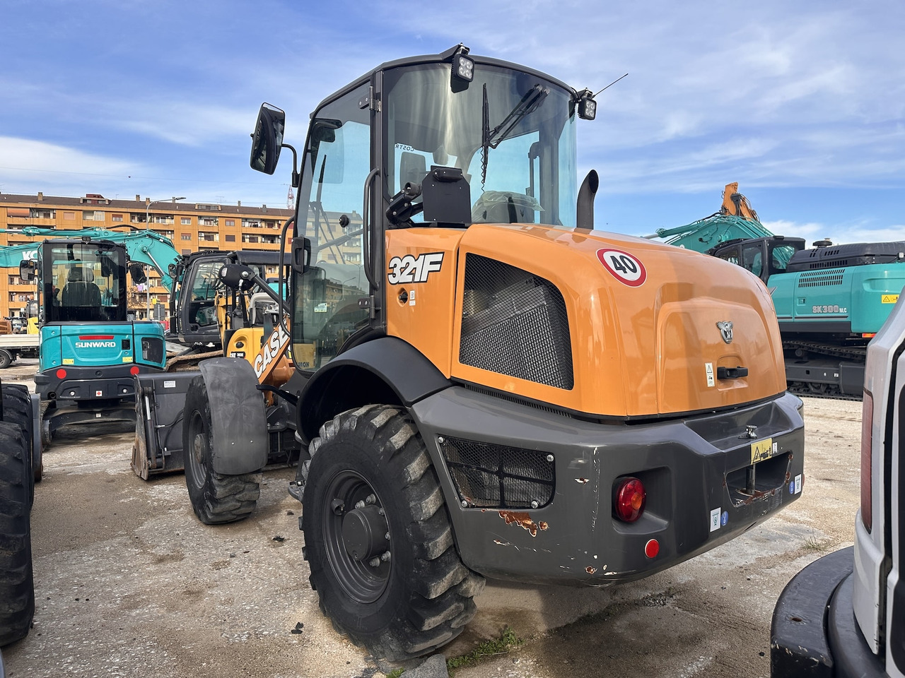 CASE 321F - Riteņu iekrāvējs: foto 3 CASE 321F - Riteņu iekrāvējs: foto 3