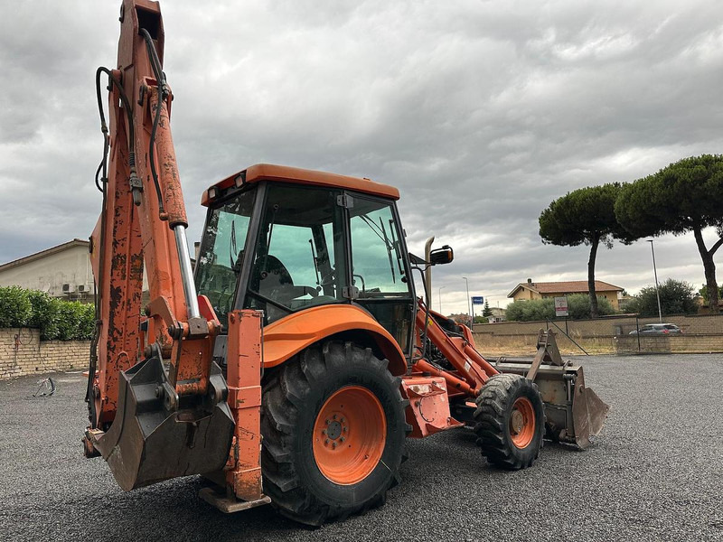 Fiat HITACHI FB100.4 - Ekskavators-iekrāvējs: foto 4 Fiat HITACHI FB100.4 - Ekskavators-iekrāvējs: foto 4