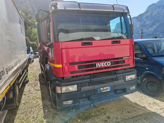 Iveco CURSOR 430 - Komercauto pašizgāzējs: foto 1 Iveco CURSOR 430 - Komercauto pašizgāzējs: foto 1