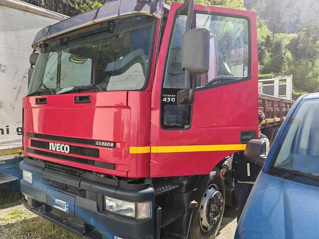 Iveco CURSOR 430 - Komercauto pašizgāzējs: foto 2 Iveco CURSOR 430 - Komercauto pašizgāzējs: foto 2