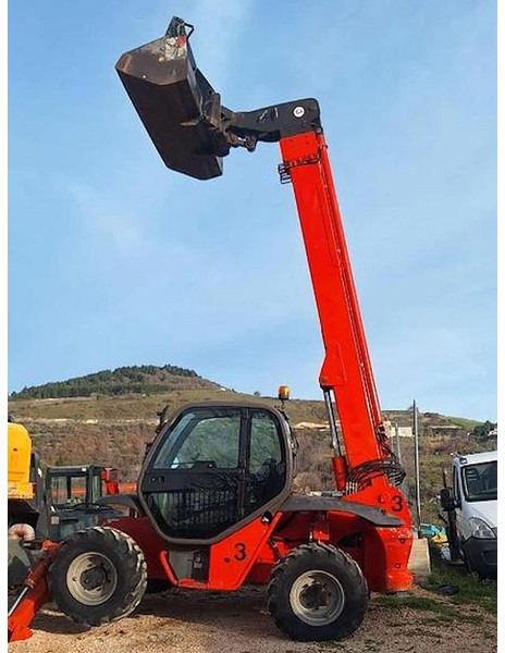Manitou MVT1332SL - Teleskopiskais iekrāvējs: foto 2 Manitou MVT1332SL - Teleskopiskais iekrāvējs: foto 2