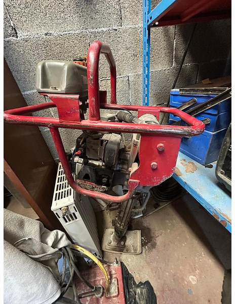Mikasa MTR-40F - Vibrorullis: foto 3 Mikasa MTR-40F - Vibrorullis: foto 3