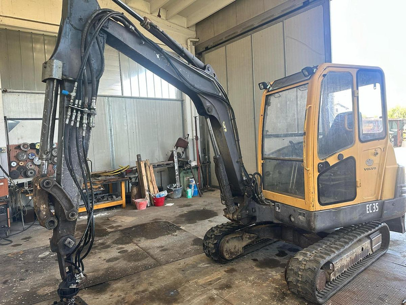 Volvo EC35 - Mini-ekskavators: foto 1 Volvo EC35 - Mini-ekskavators: foto 1