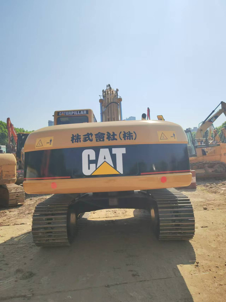 Kāpurķēžu ekskavators CATERPILLAR 320CL: foto 6 Kāpurķēžu ekskavators CATERPILLAR 320CL: foto 6