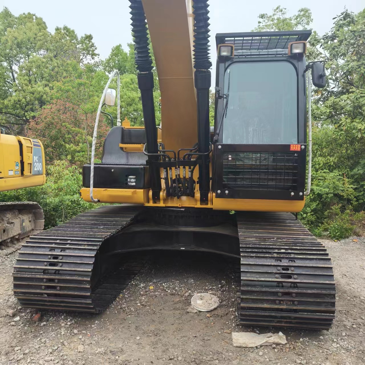 CATERPILLAR 320D2 - Kāpurķēžu ekskavators: foto 3 CATERPILLAR 320D2 - Kāpurķēžu ekskavators: foto 3