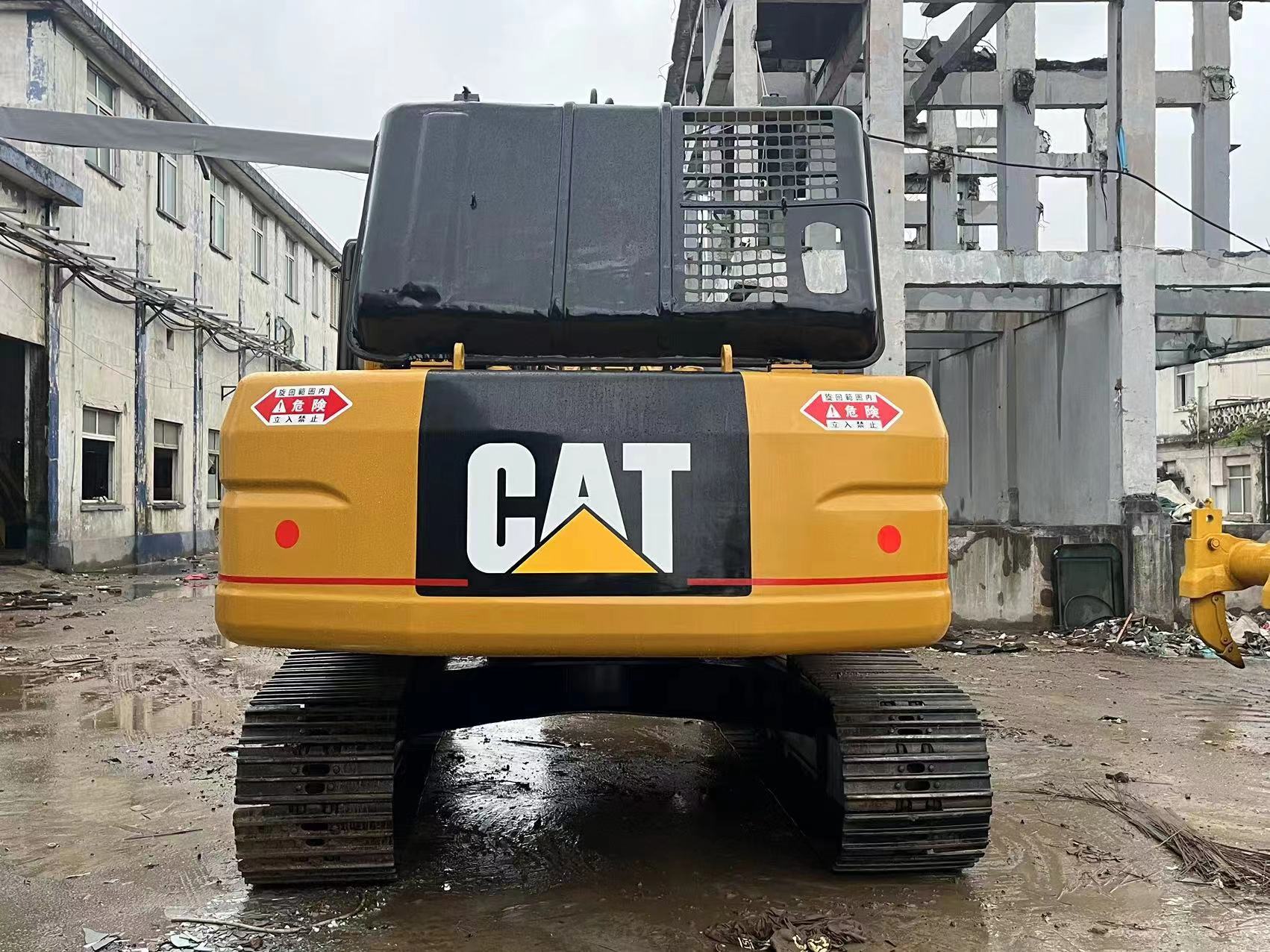 CATERPILLAR 325BL - Kāpurķēžu ekskavators: foto 4 CATERPILLAR 325BL - Kāpurķēžu ekskavators: foto 4