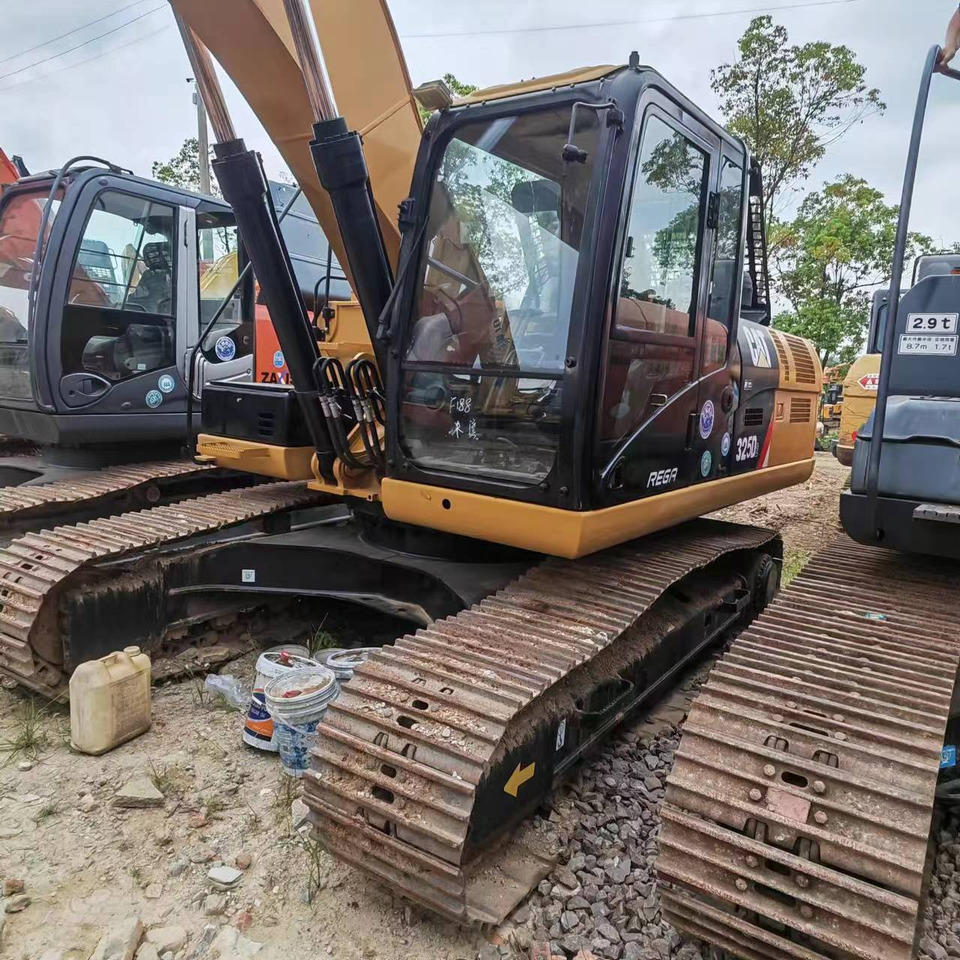 CATERPILLAR 325D2 - Kāpurķēžu ekskavators: foto 5 CATERPILLAR 325D2 - Kāpurķēžu ekskavators: foto 5