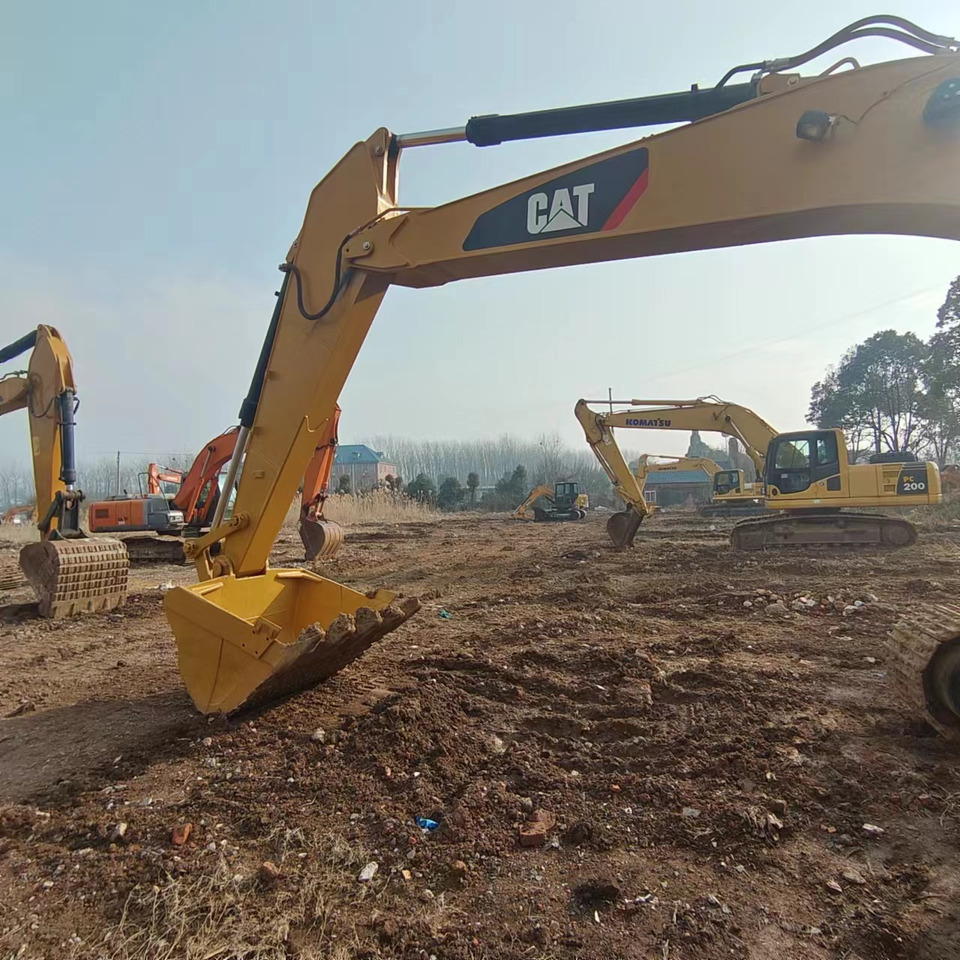 Kāpurķēžu ekskavators CATERPILLAR 326D: foto 14