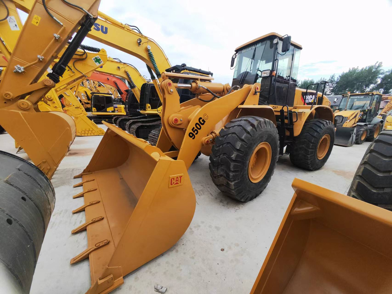 CATERPILLAR 950G - Riteņu iekrāvējs: foto 4 CATERPILLAR 950G - Riteņu iekrāvējs: foto 4